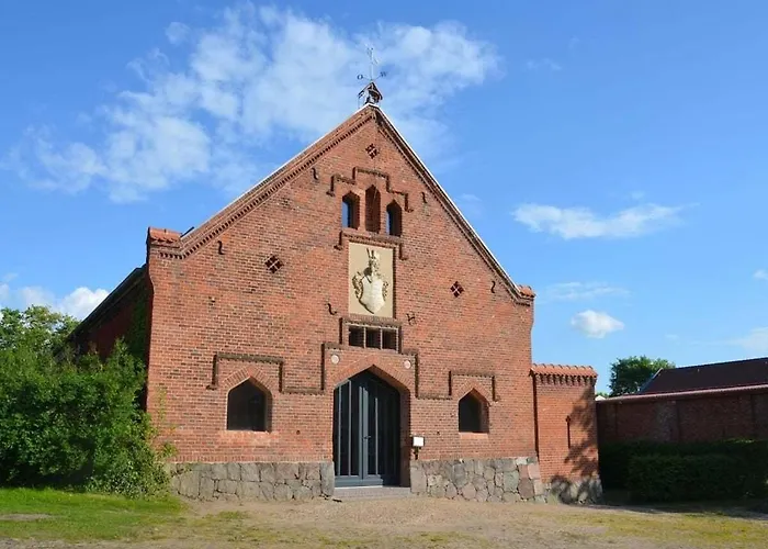 2 At Ruppin بيت للعطل *